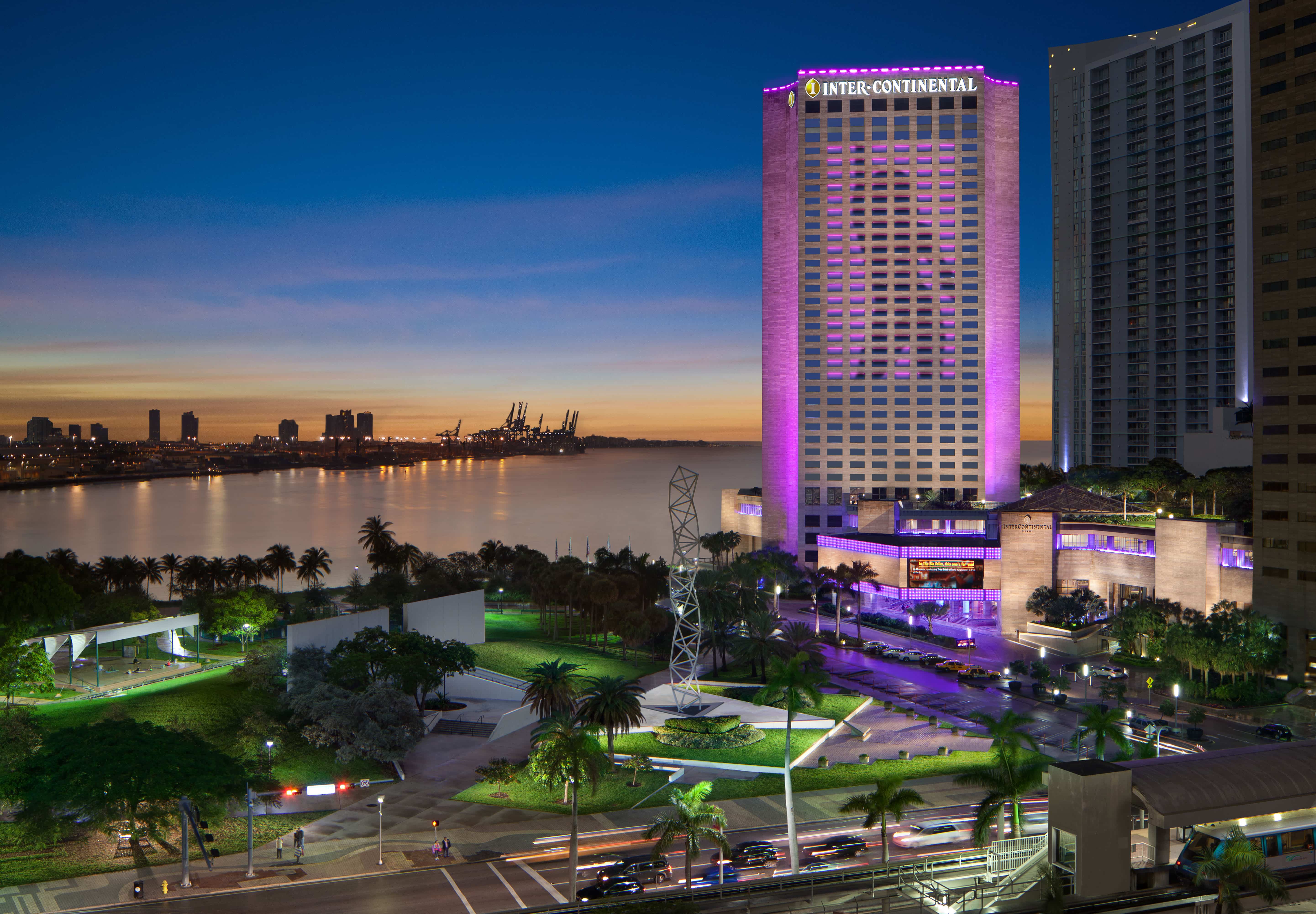 NYE Sweets & Bubbles VIP Rooftop InterContinental Miami (Tuesday